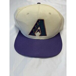 Vintage MLB Arizona DiamondBacks Logo 7 SnapBack White Hat Cap Purple Bill